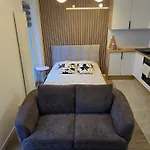 Apartment Modern Szalasa *