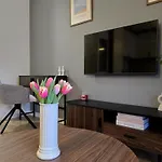 Modern Szalasa *