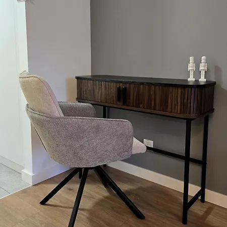 Modern Szalasa Варшава