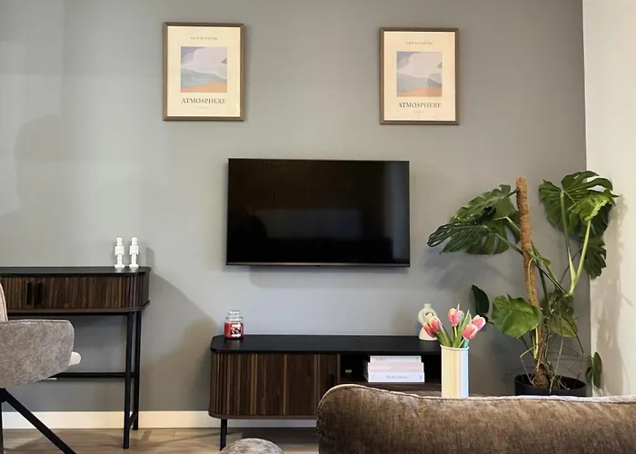 Modern Szałasa * Warszawa